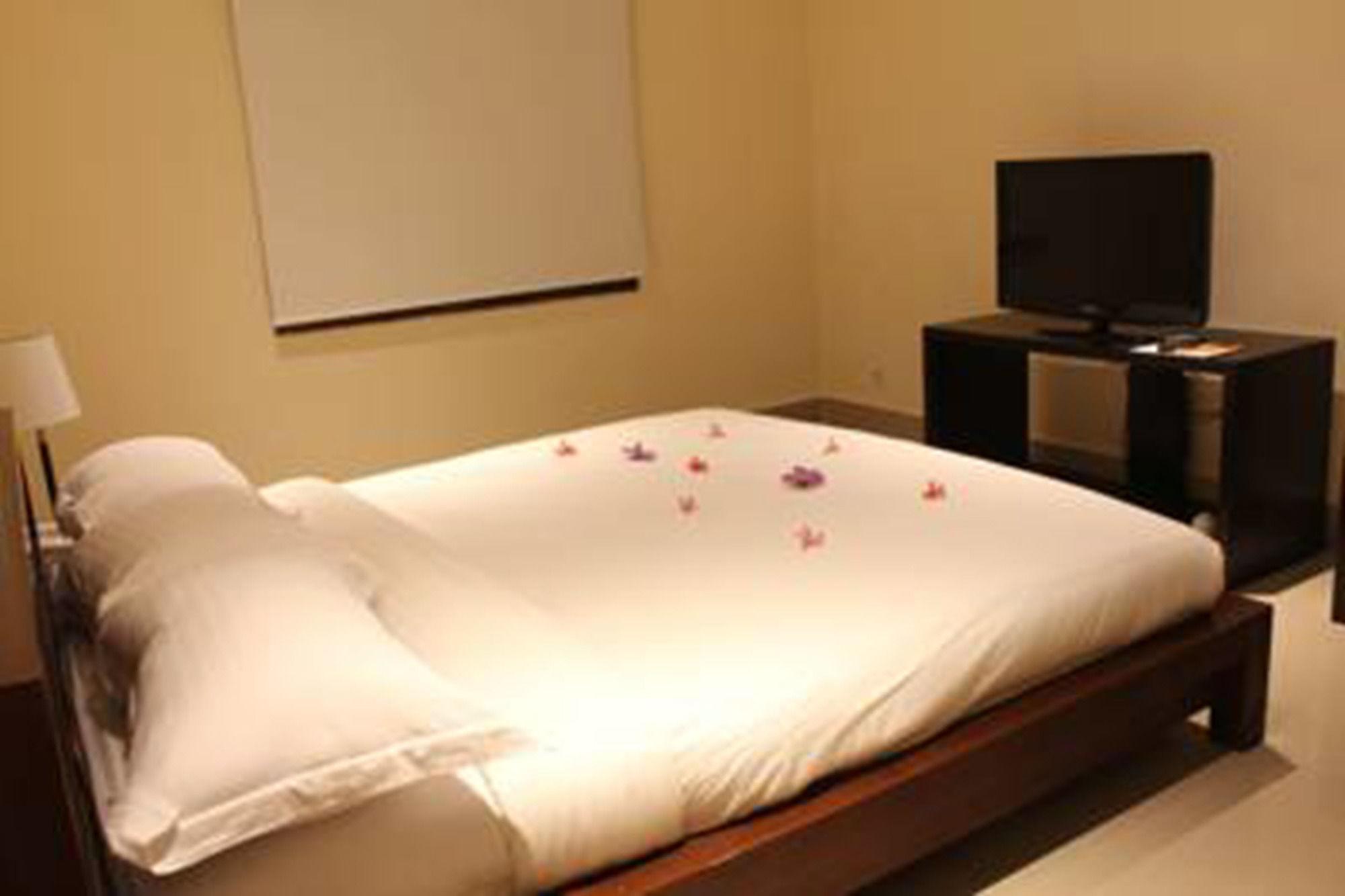 Radha Bali Hotel Кута Екстериор снимка
