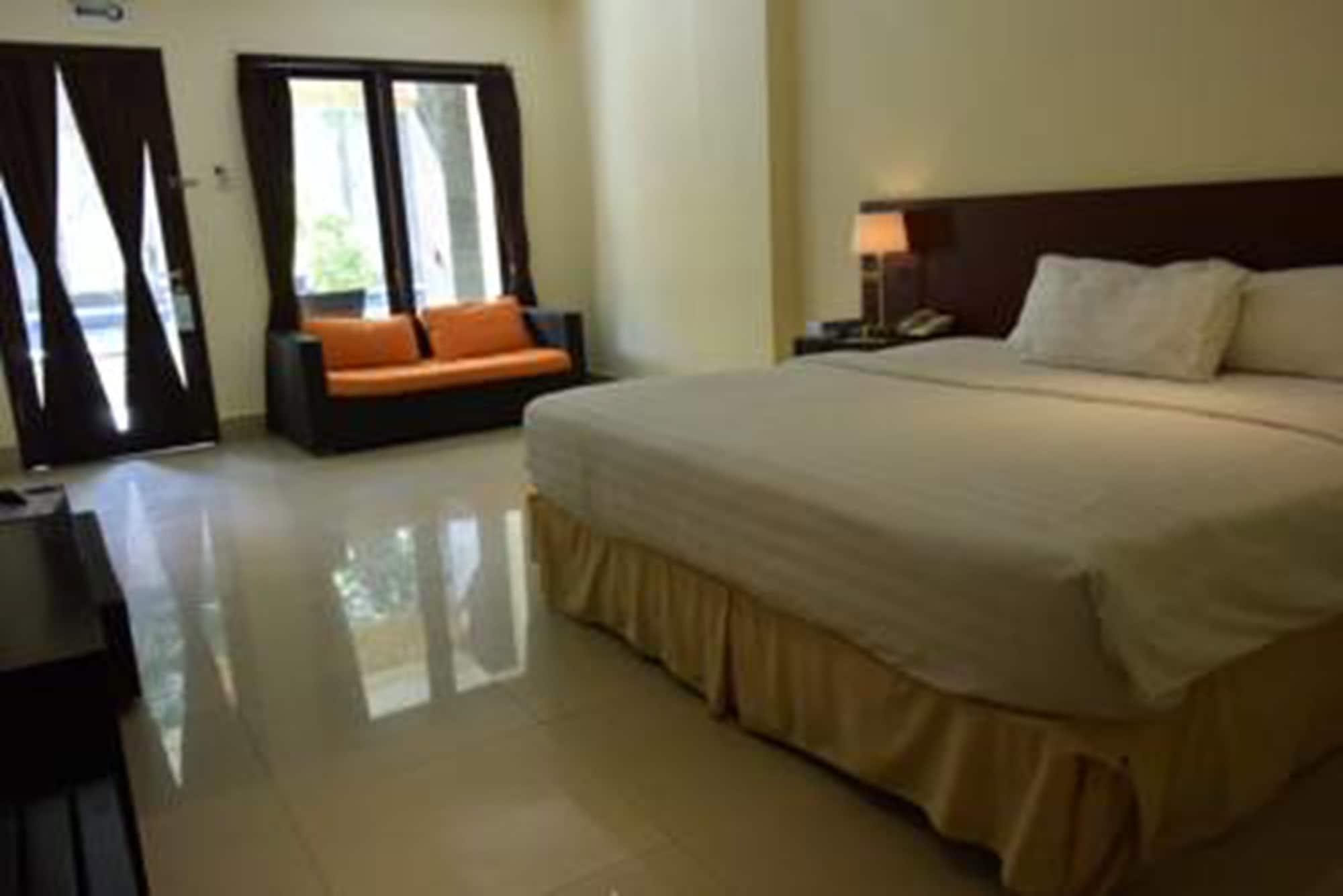 Radha Bali Hotel Кута Екстериор снимка