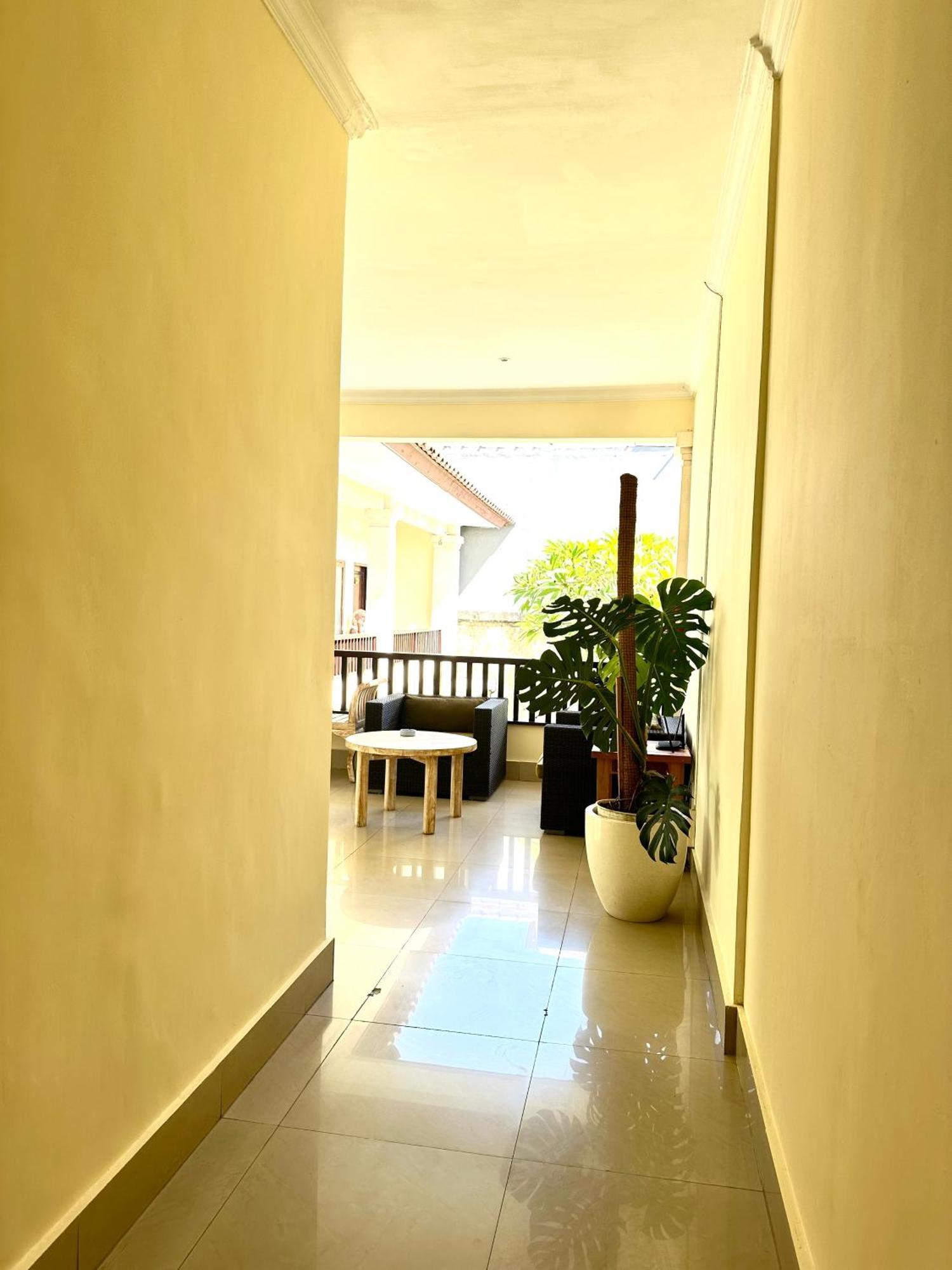 Radha Bali Hotel Кута Екстериор снимка