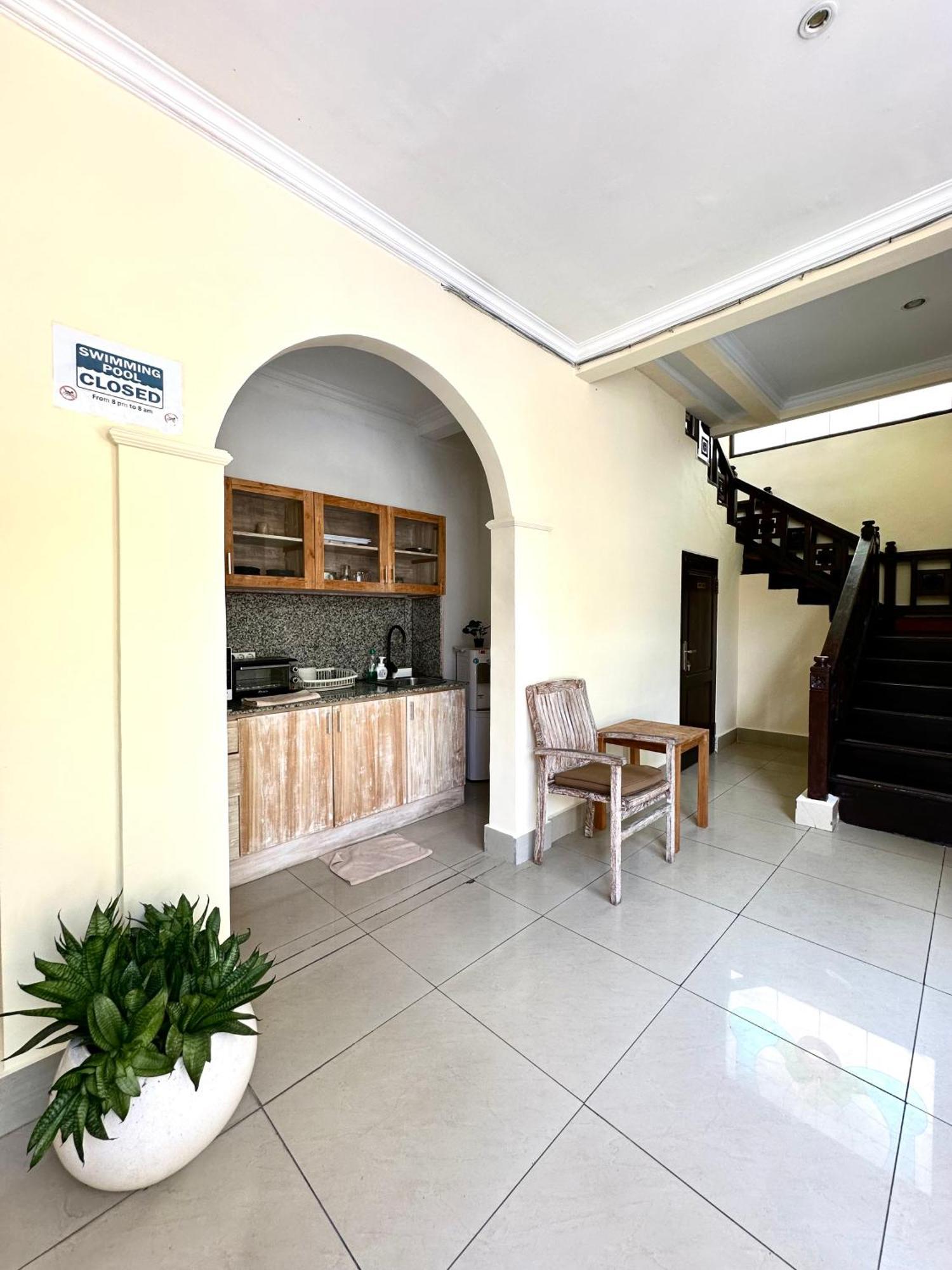 Radha Bali Hotel Кута Екстериор снимка