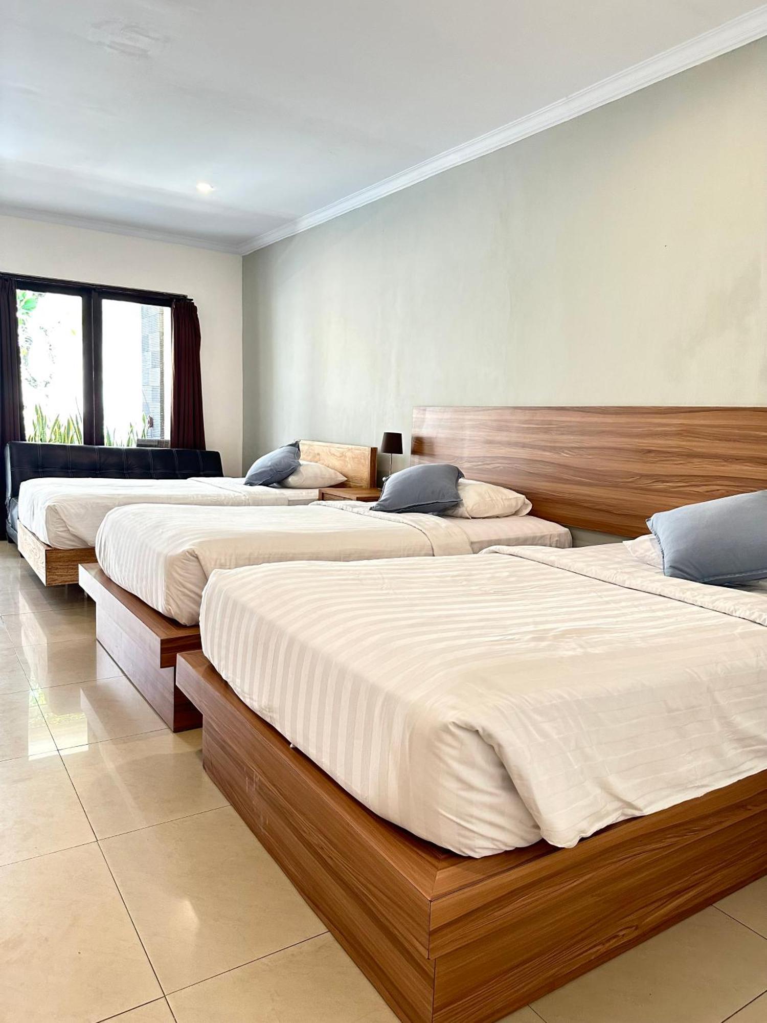 Radha Bali Hotel Кута Екстериор снимка