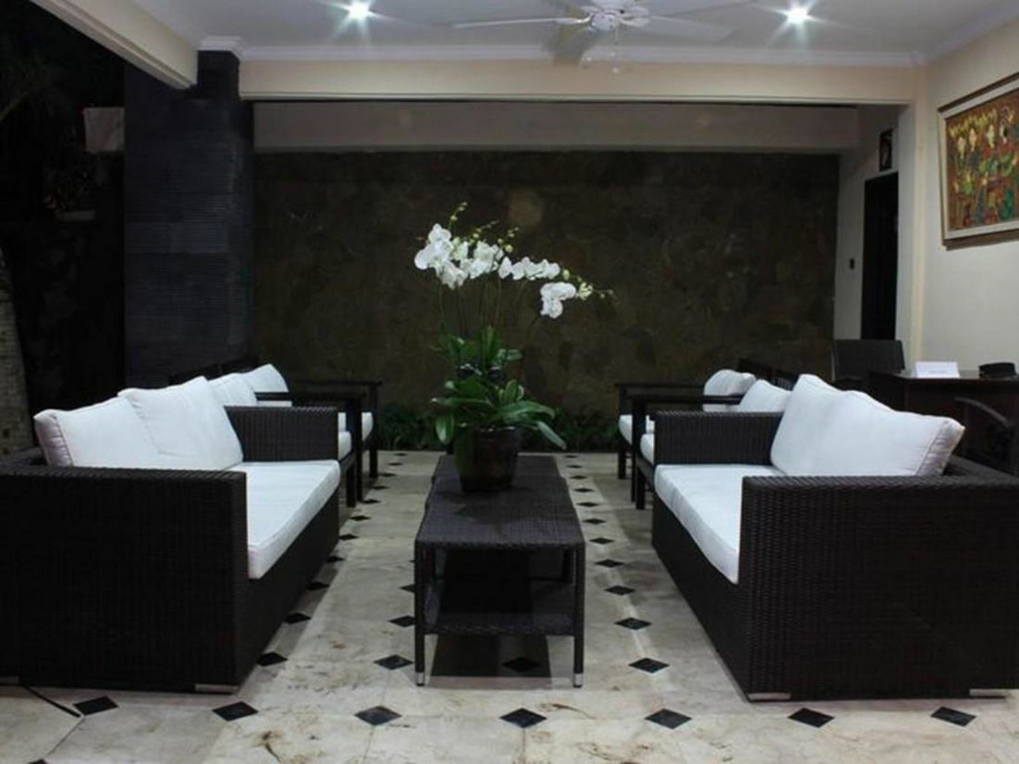 Radha Bali Hotel Кута Екстериор снимка